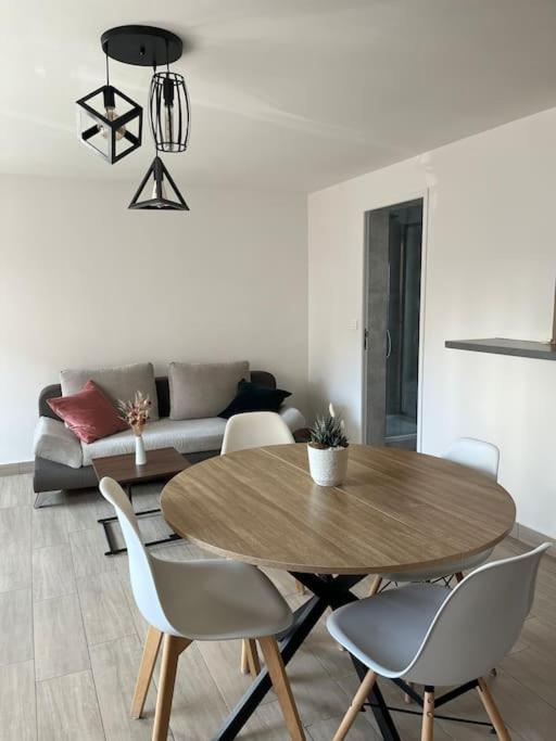 Charmant Appartement Au Coeur De Buhl エクステリア 写真