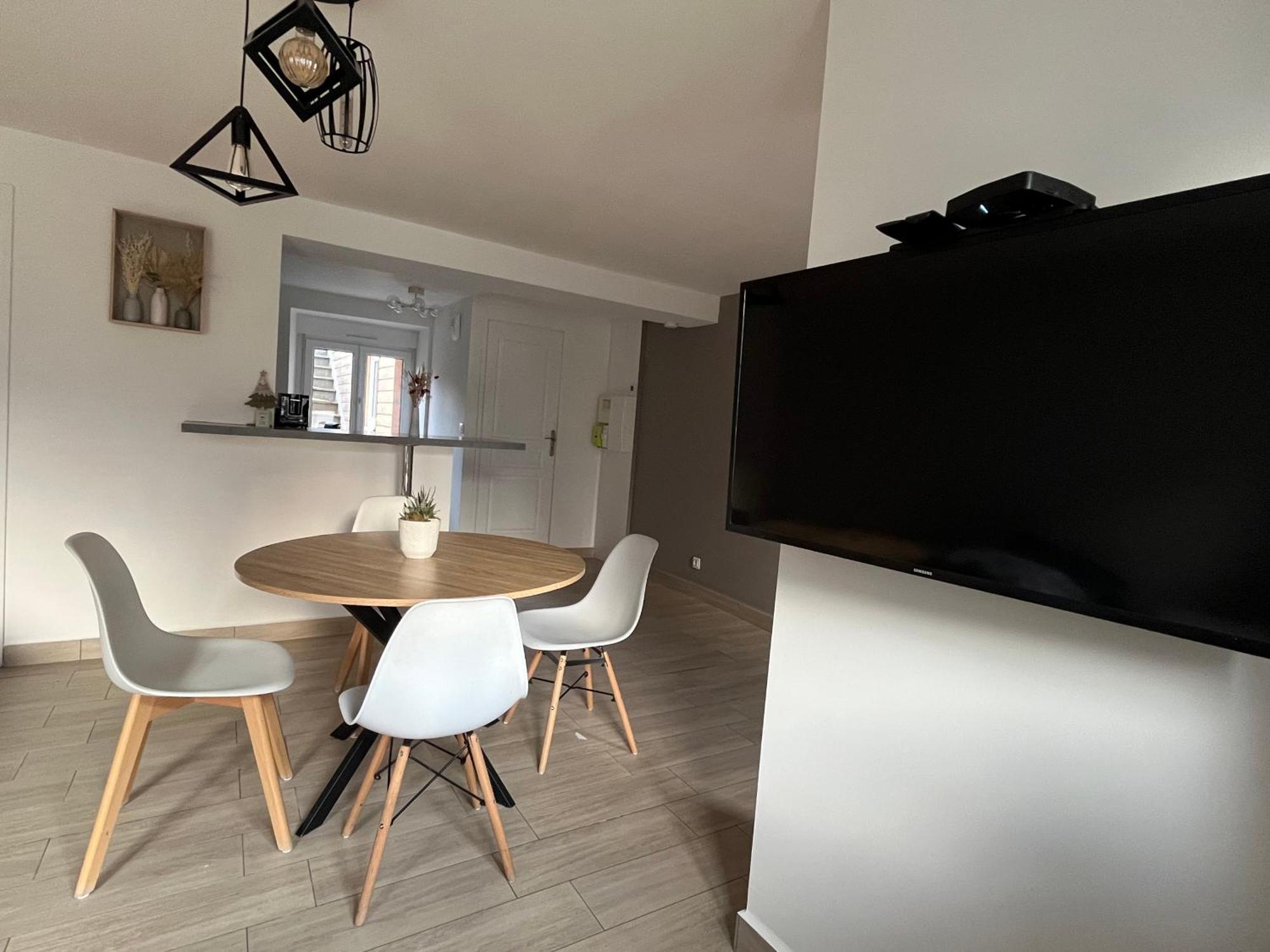 Charmant Appartement Au Coeur De Buhl エクステリア 写真